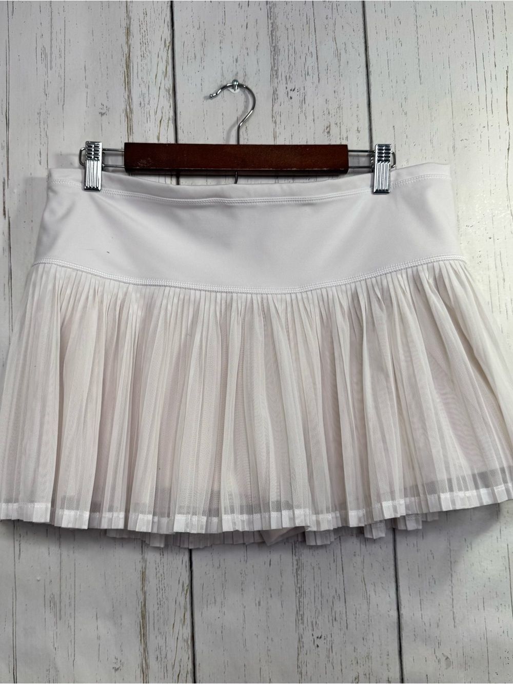 IBKUL White Pleated Tennis Golf Skort Athleisure Coquette Balletcore Sporty L